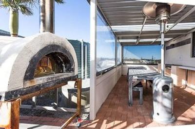 کونتری کمفرت امیتی متل آلبانی