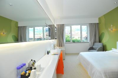 اُتیک اکوا هتل شنزهن