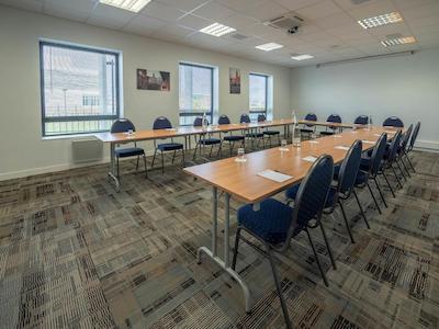 فلوویا هتل ات رسیدنسز