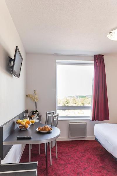 فلوویا هتل ات رسیدنسز