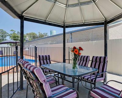 اکنو لج مری اسپا متر این