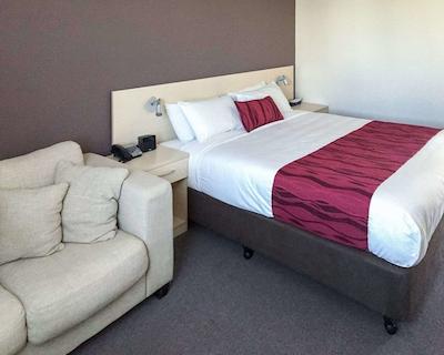 اکنو لج مری اسپا متر این