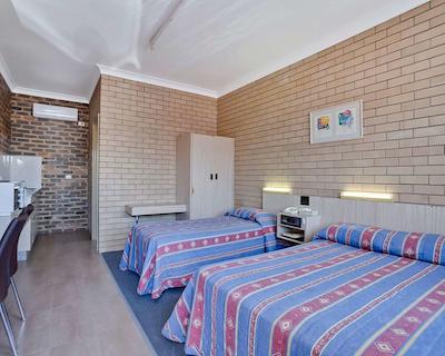 اکنو لج مری اسپا متر این