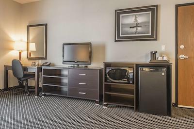 کوالیتی این اند سویتز پتاواوا