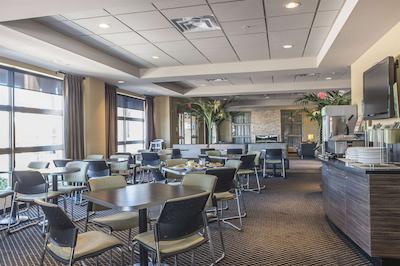 کوالیتی این اند سویتز پتاواوا