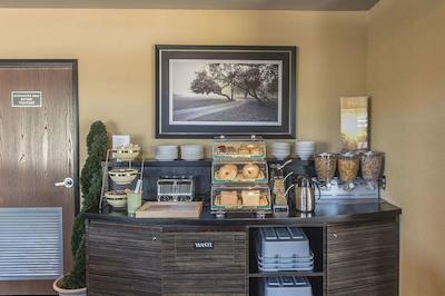 کوالیتی این اند سویتز پتاواوا