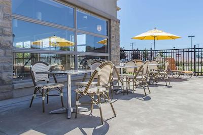 کوالیتی این اند سویتز پتاواوا