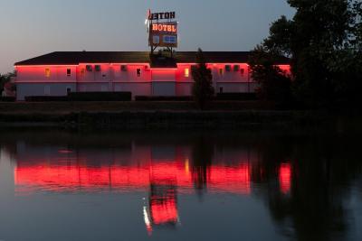 پتیت دج هتل بردیوکس لاک