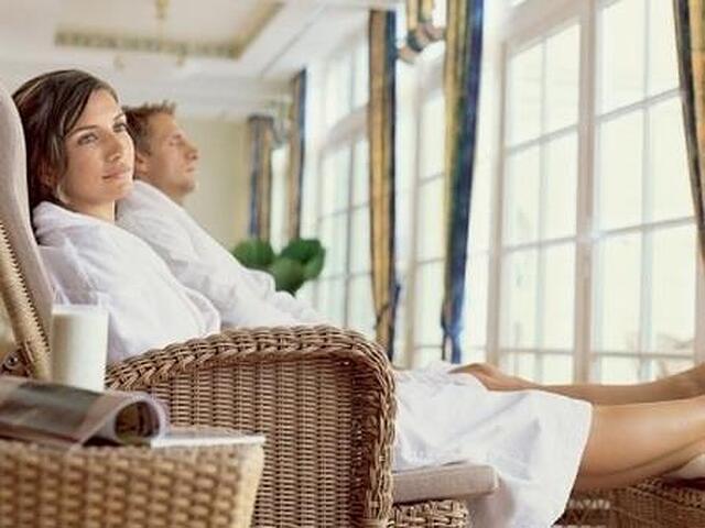 تراول چارم کورهاوز بینز