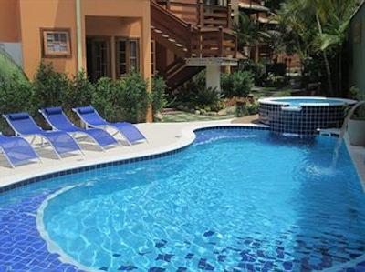 رفوجیو ترپیکال