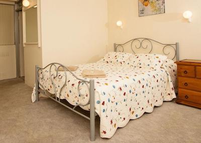 کانبرا شرت ترم اند هلید اکسمدیشن