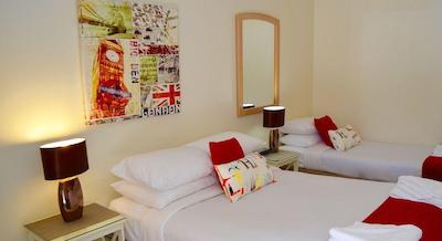 کانبرا شرت ترم اند هلید اکسمدیشن