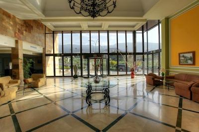 هتل دیامانت سویتز