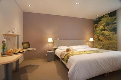 اینتر-هتل نوالیز