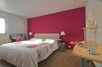 اینتر-هتل نوالیز