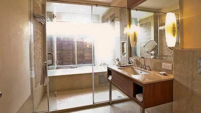 اودلز چاتارپور