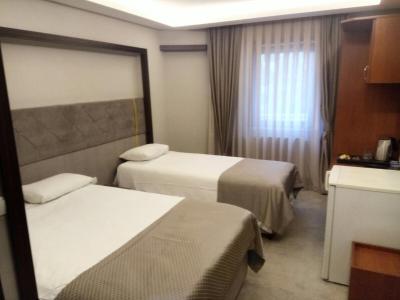 گولد سیتی هتل