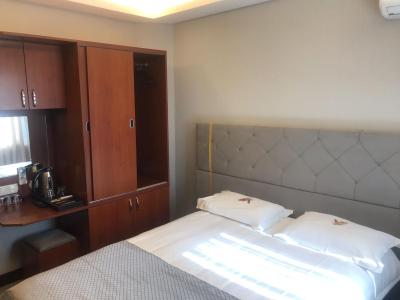 گولد سیتی هتل