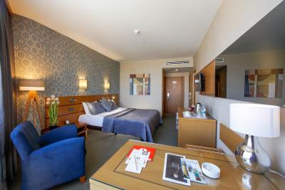 اناتلیا بورسا