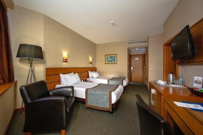 اناتلیا بورسا