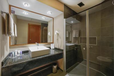 اناتلیا بورسا