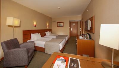 اناتلیا بورسا