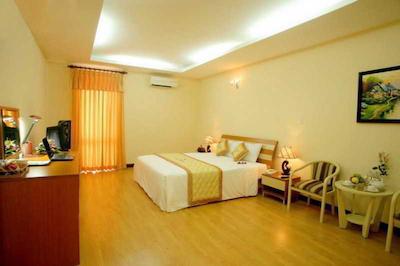 تک هتل دلوکس آیرپرت