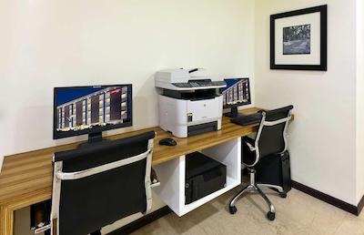 هامپتون واددارا آلکاپوری