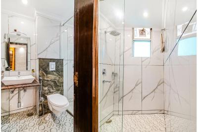 هتل دهلی هرت