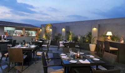 کونتری این اند سویتز بای رادیسن گوروگرام سکتر 12