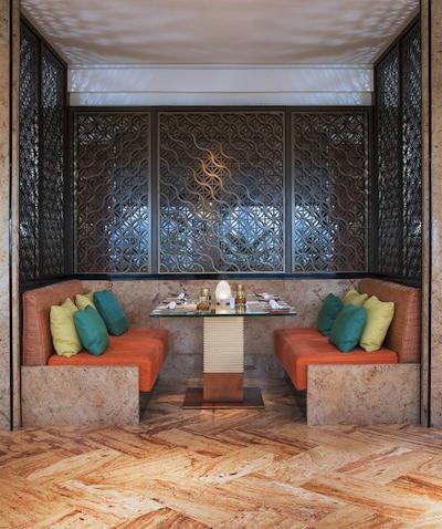 کراتون ات د پلازا