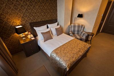 بست وسترن پلاس اسپاسکا