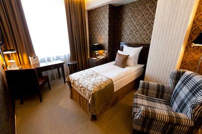 بست وسترن پلاس اسپاسکا