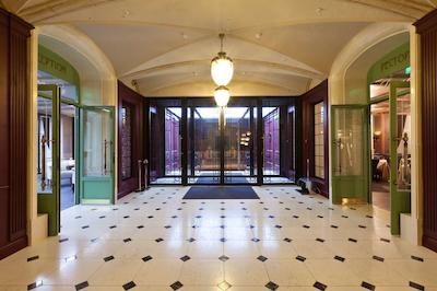 بست وسترن پلاس اسپاسکا