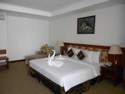 تک هتل دلوکس تان بینه