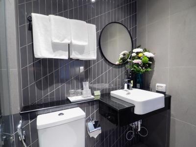 آسوک رزیدنس سوخومویت