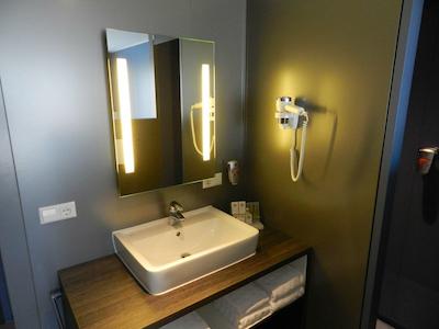 بست وسترن پلاس سیتی هتل گودا