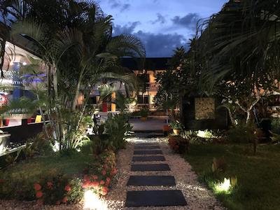 ترپیکال پالم ریزرت اند اسپا