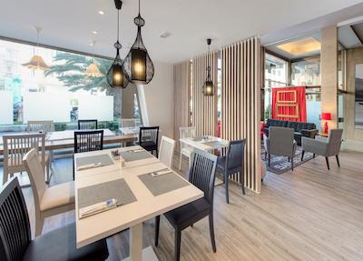 تریپ سان سباستیان اُرلی هتل