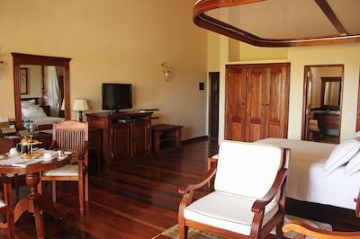 اُسین بیچ ریزرت اند اسپا