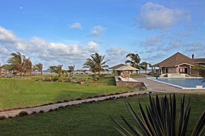 اُسین بیچ ریزرت اند اسپا