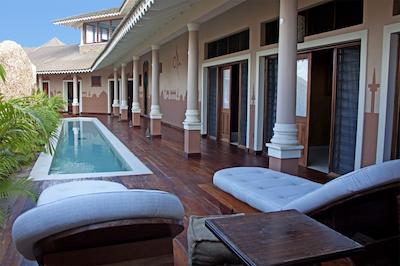 اُسین بیچ ریزرت اند اسپا