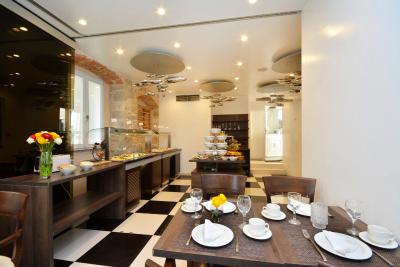 هریتاج جوپیتر لوکسوری هتل