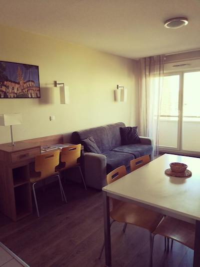 اپاردتل لاگرانج سیتی