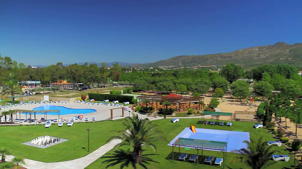 Mediterráneo and Mediterráneo Park
