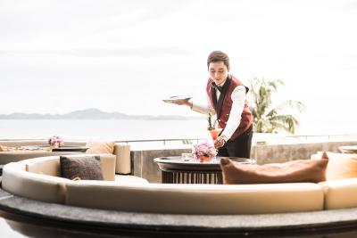 رویال کلیف بیچ تراس