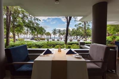 رویال کلیف بیچ تراس