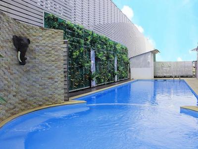 اِیارا گراند پالاس