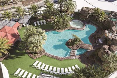 رندزووز هتل پرد ساربروگه