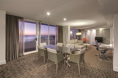 رندزووز هتل پرد ساربروگه